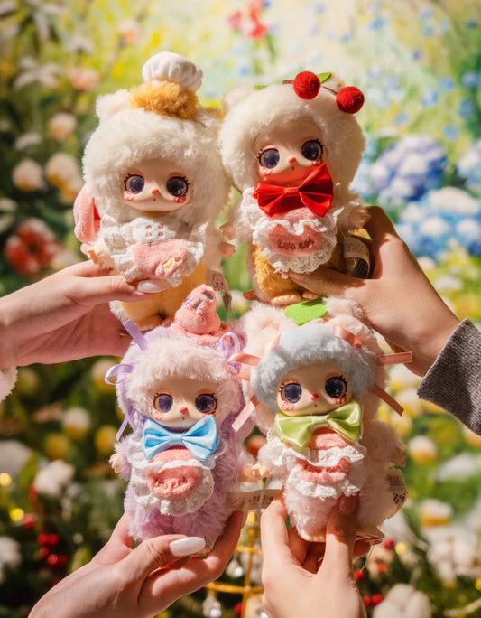 Liila’s Chef Kitten Plush Pendant Blind Box